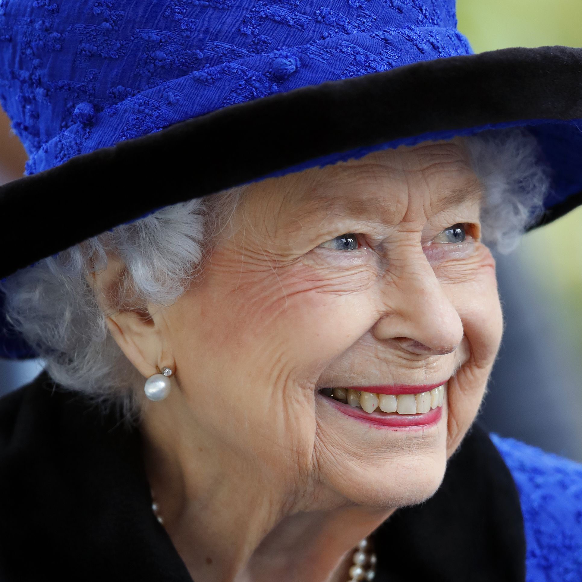 ascot, united kingdom october 16 embargoed for publication in uk newspapers until 24 hours after create date and time queen elizabeth ii attends qipco british champions day at ascot racecourse on october 16, 2021 in ascot, england photo by max mumbyindigogetty images