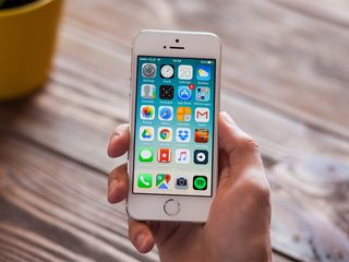 iPhone SE (2016)