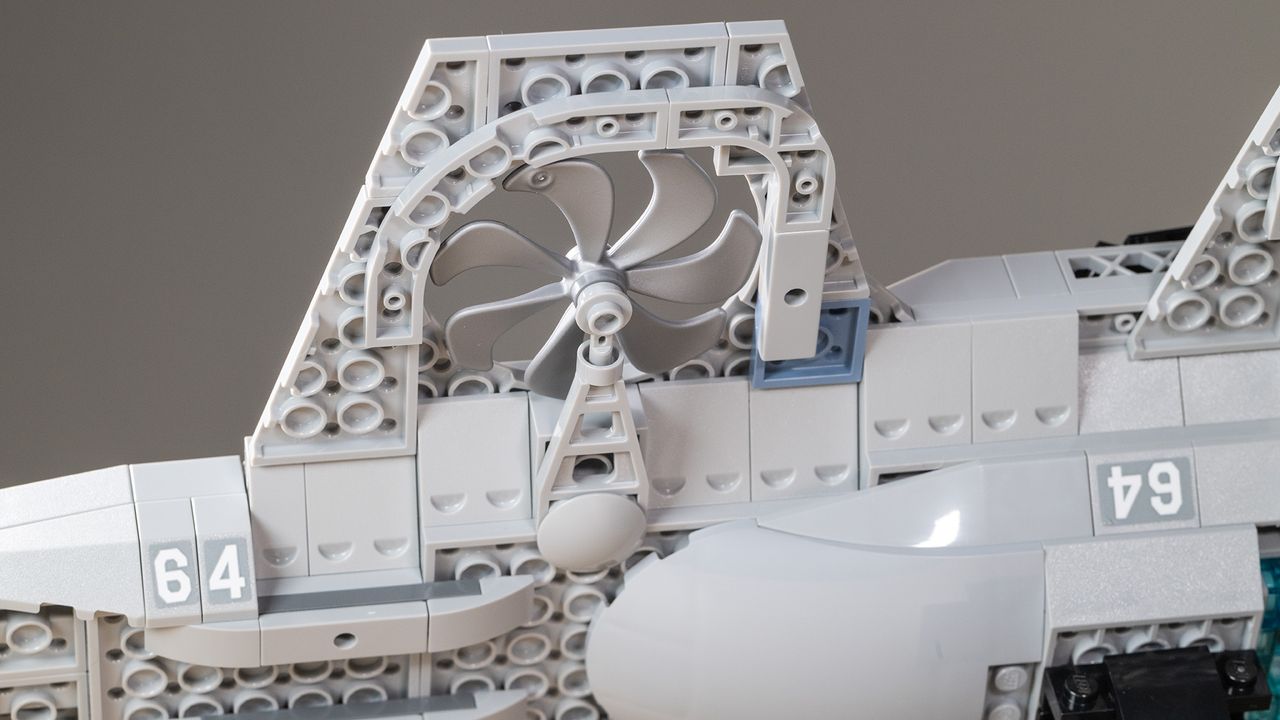 The Avengers Helicarrier (76295) close-up of hull underside and turbine