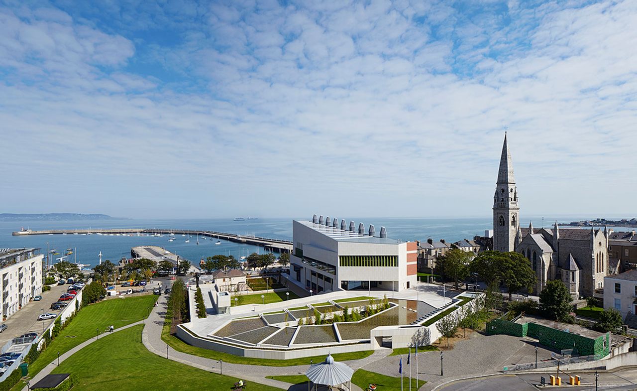 New central library and cultural centre