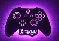 Personalisierbare RGB-Controller Lampe aus Holz Personalisierbare RGB-Controller Lampe aus Holz