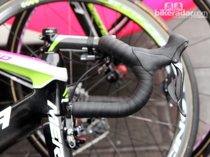Double-wrapped bars for Lampre-Merida rider Sacha Modolo