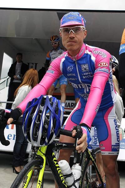 Damiano Cunego (Lampre - Farnese Vini) awaits the start of stage three.