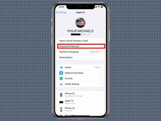 how to set an account recover contact in ios 15
