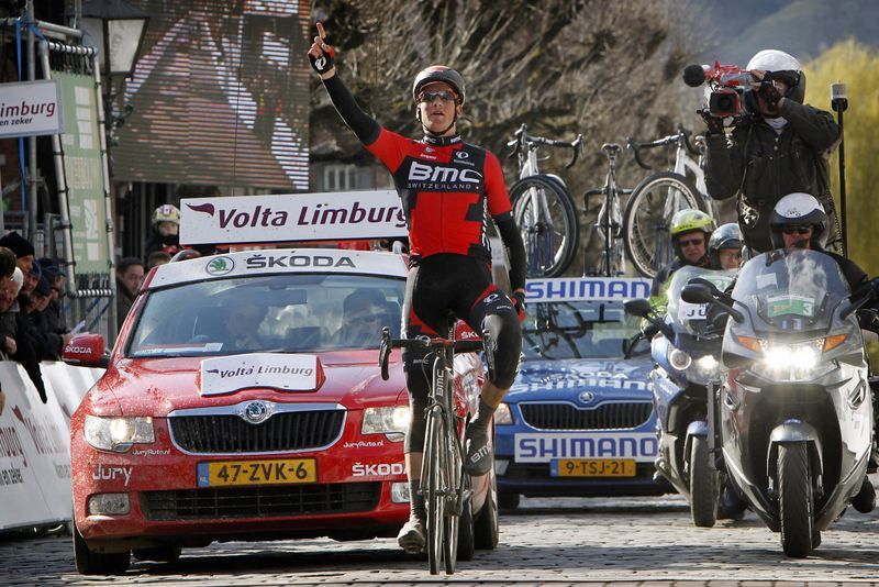 Stefan K&uuml;ng (BMC) solos to his first professional victory