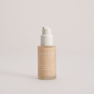 Vegan Collagen Serum in Foundation Spf30