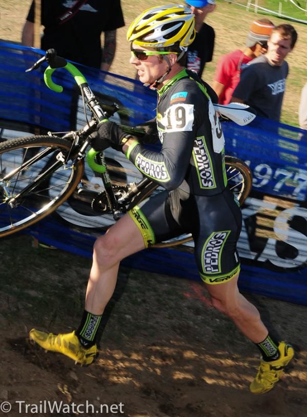 Dylan McNicholes (Pedros) runs the barriers