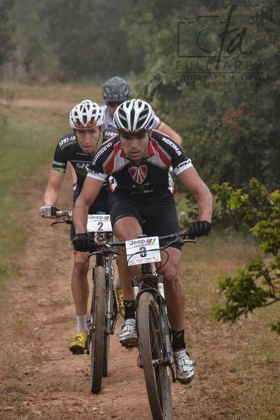 Javier Puschel leads Jeremiah Bishop and Periklis Ilias