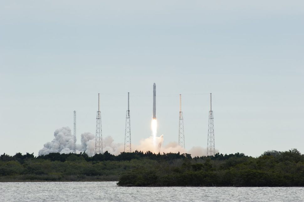75 Years Of Cape Canaveral The Greatest Moments In Space History - d6bc225