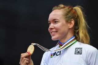 Anna van der Breggen solo to victory at the 2018 World Championships
