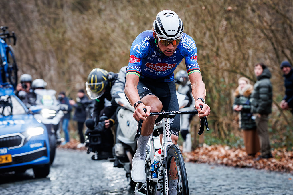 GENT, BELGIUM - FEBRUARY 28: Mathieu van der Poel of Alpecin-Premier Tech of Netherlands wins Omloop het Nieuwsblad 2026 during the match between Omloop Nieuwsblad v Men Elite at the Gent on February 28, 2026 in Gent Belgium (Photo by Pim Waslander/Soccrates/Getty Images)