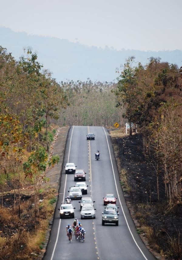 A long, straight road at the Tour of Ecuador