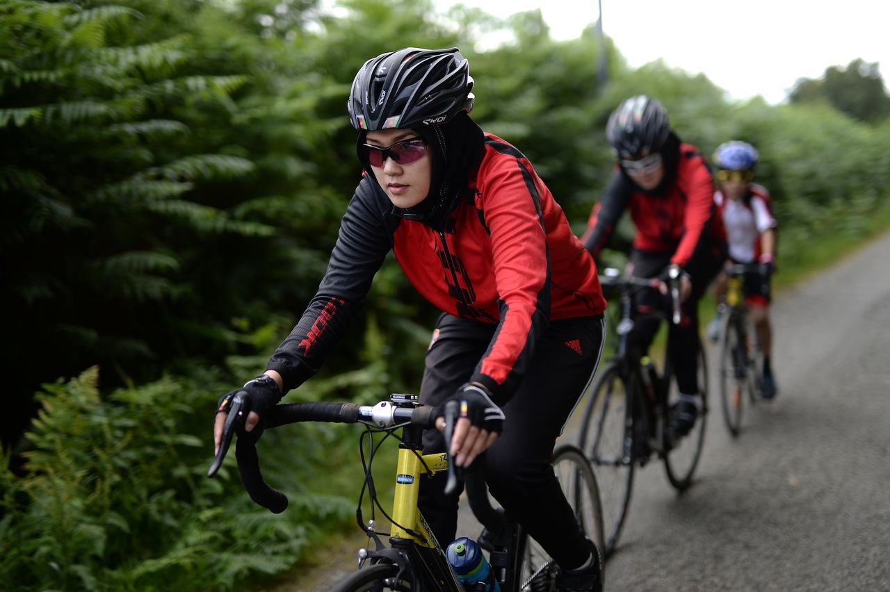 Afghan refugees cycling in France