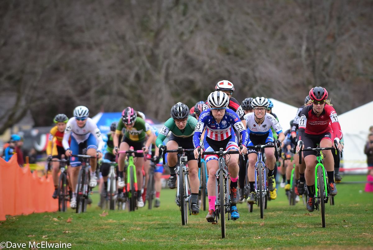 Ellen Noble (JAM/NCC/Vittoria) take the hole-shot