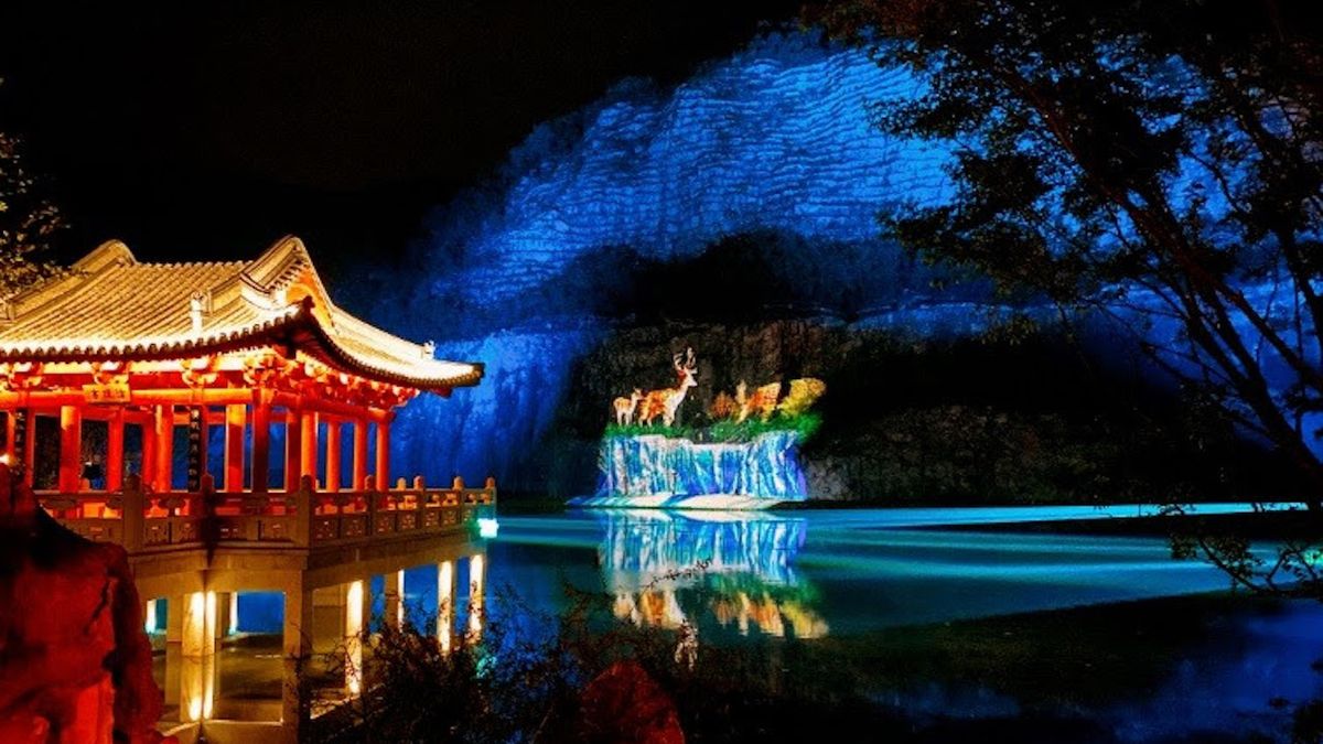 Jiangsu Expo Park with projections using Christie DWU2022-HS laser projectors