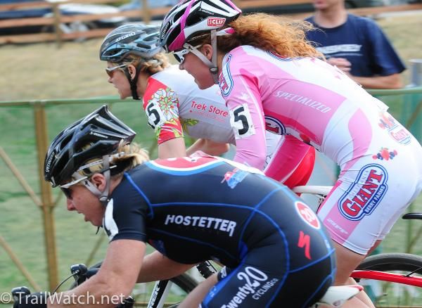 Elite Women's start- Laura Van Gilder (C3 Athletes Serving Athletes).