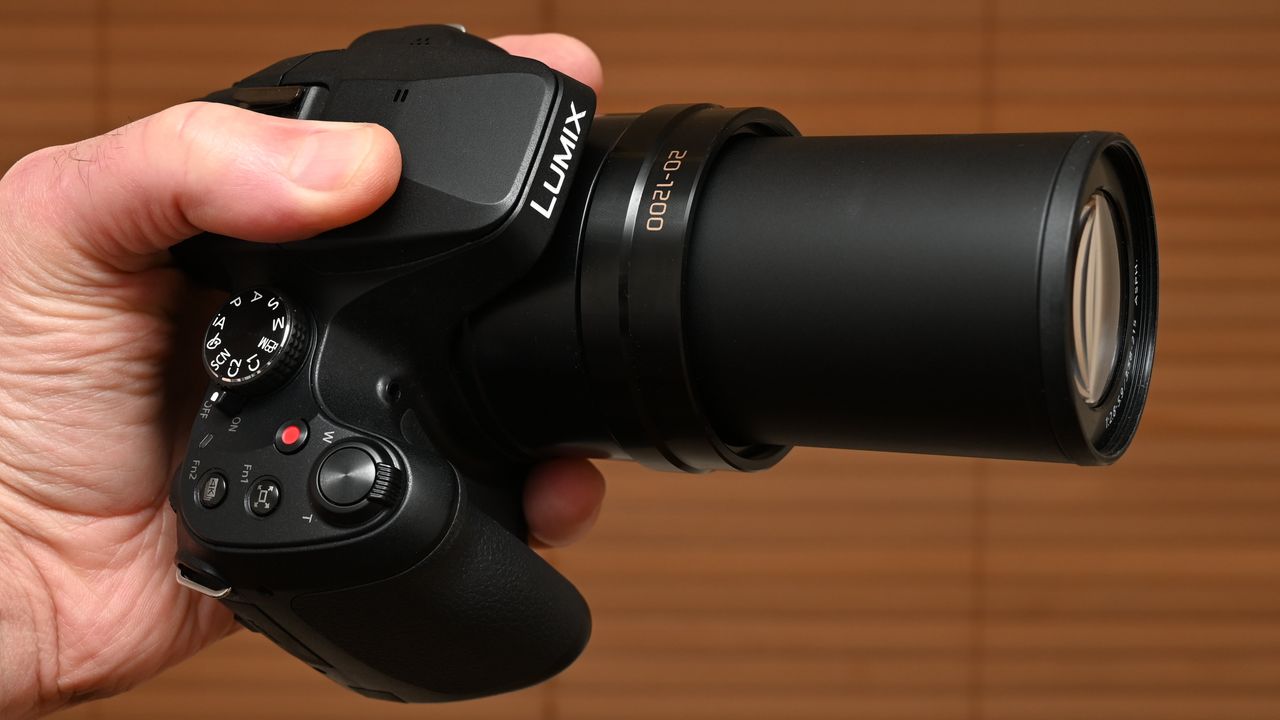 Panasonic Lumix FZ80D / FZ82D