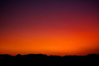 chile-ash-sunset-mt-wellington-110622-02