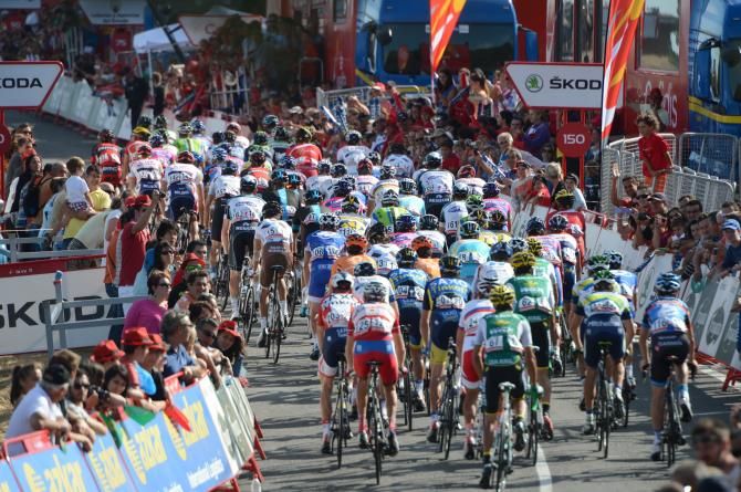 The gruppetto roll in a casual 14 minutes down