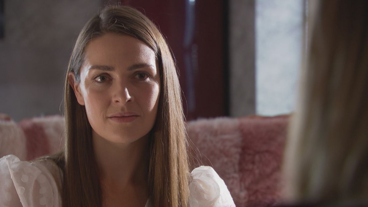 Hollyoaks spoilers: Sienna Blake in trouble at school | What to Watch