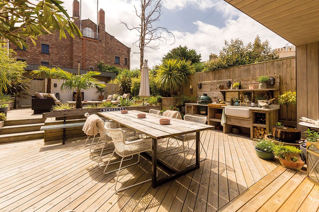 Houses for sale with barbecues: The Scores, St. Andrews, Fife