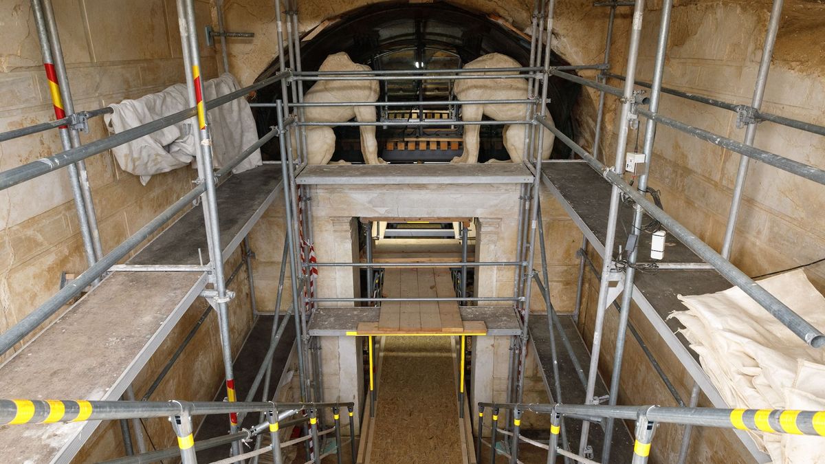 Tomb built for Alexander the Great's best friend is aligned with winter solstice, study suggests