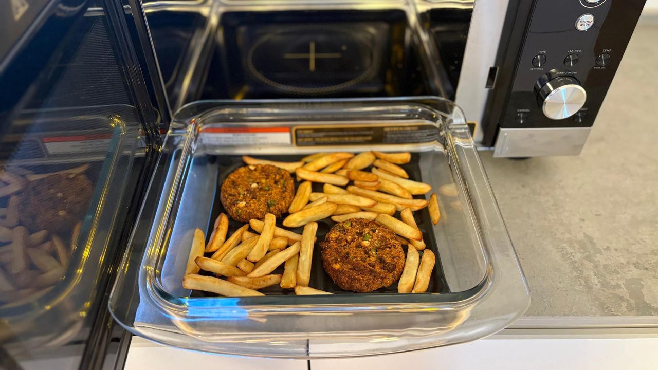 Testing the Ninja Crispi Microwave Air Fryer and Oven by making burgers and chips