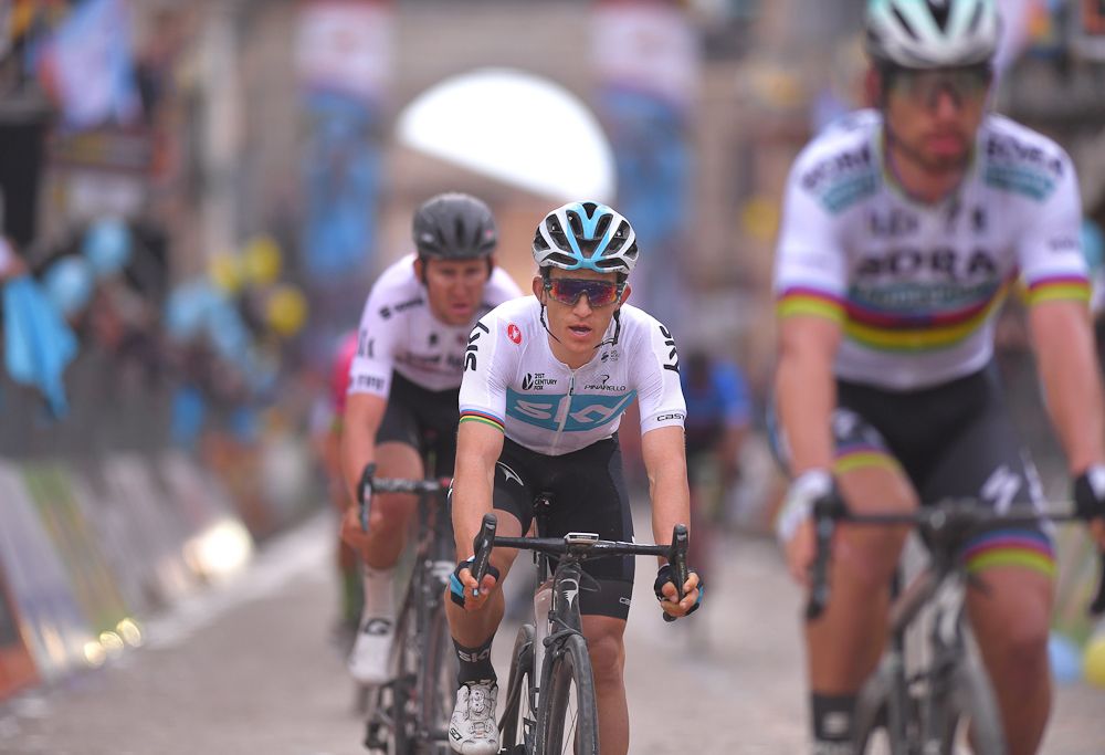 Michal Kwiatkowski's 3rd place on stage 5 lifted him into the overall lead at Tirreno-Adriatico