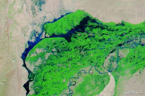 Devastating Pakistan Flooding Seen From Space | Live Science