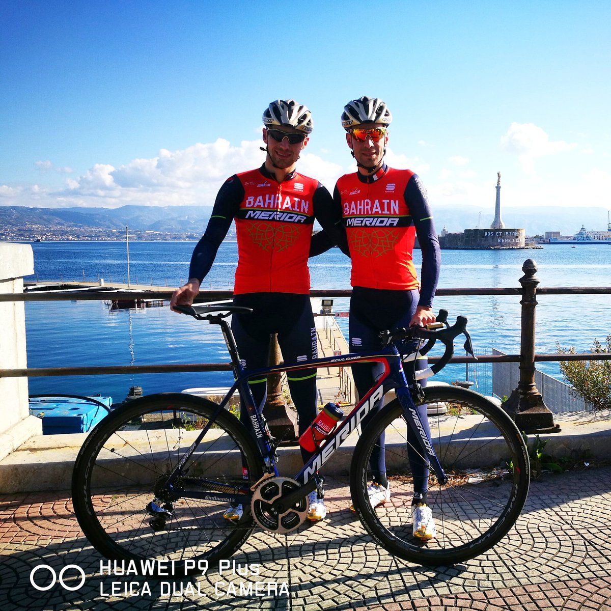 Vincenzo and Antonio Nibali show off their new Bahrain-Merida kit on New Years day