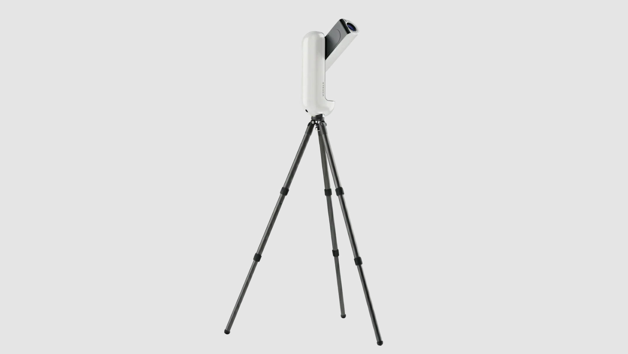 The Vaonis Vespera III on large tripod on a white background. 