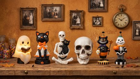 A selection of indoor Halloween home decor from Walmart.