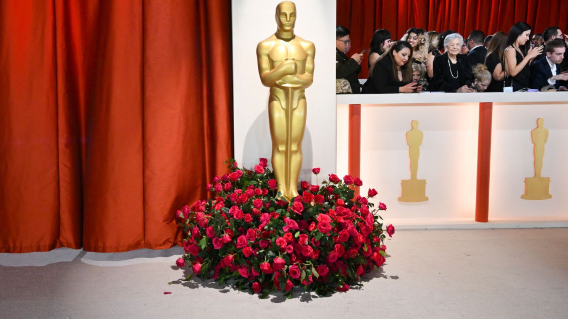Oscars 2023 Why Is The Red Carpet Not Red Champagne Color Explained 