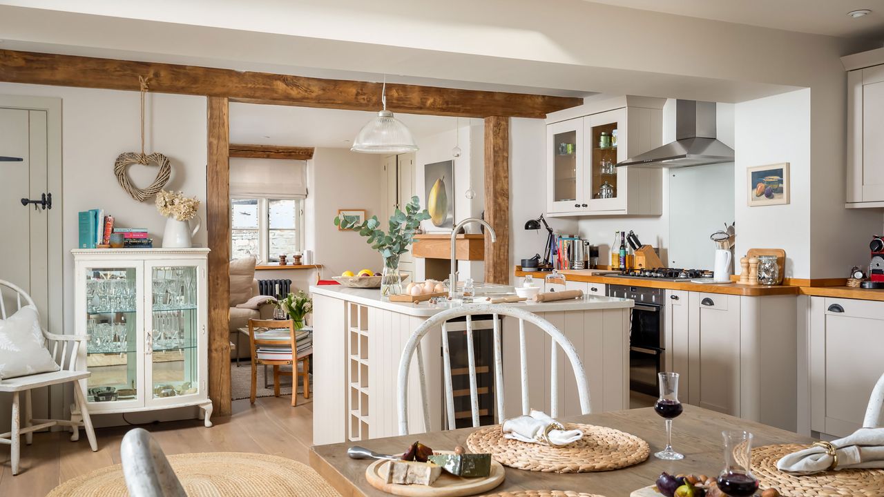 kitchen diner with small kitchen island