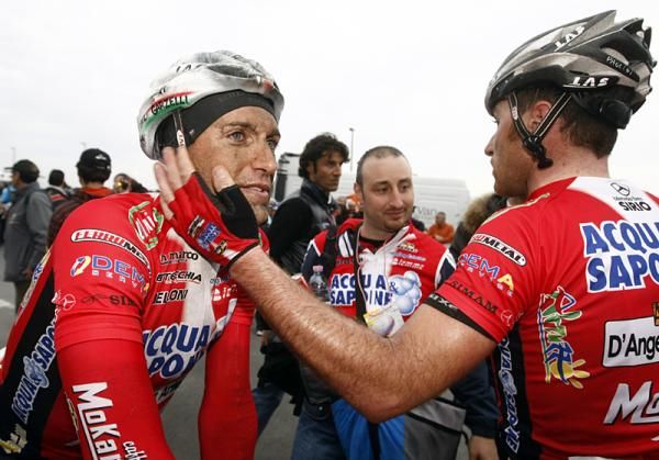 Stefano Garzelli and Luca Paolini discuss the race afterward