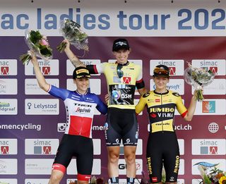 The final podium of the 2022 Simac Ladies Tour