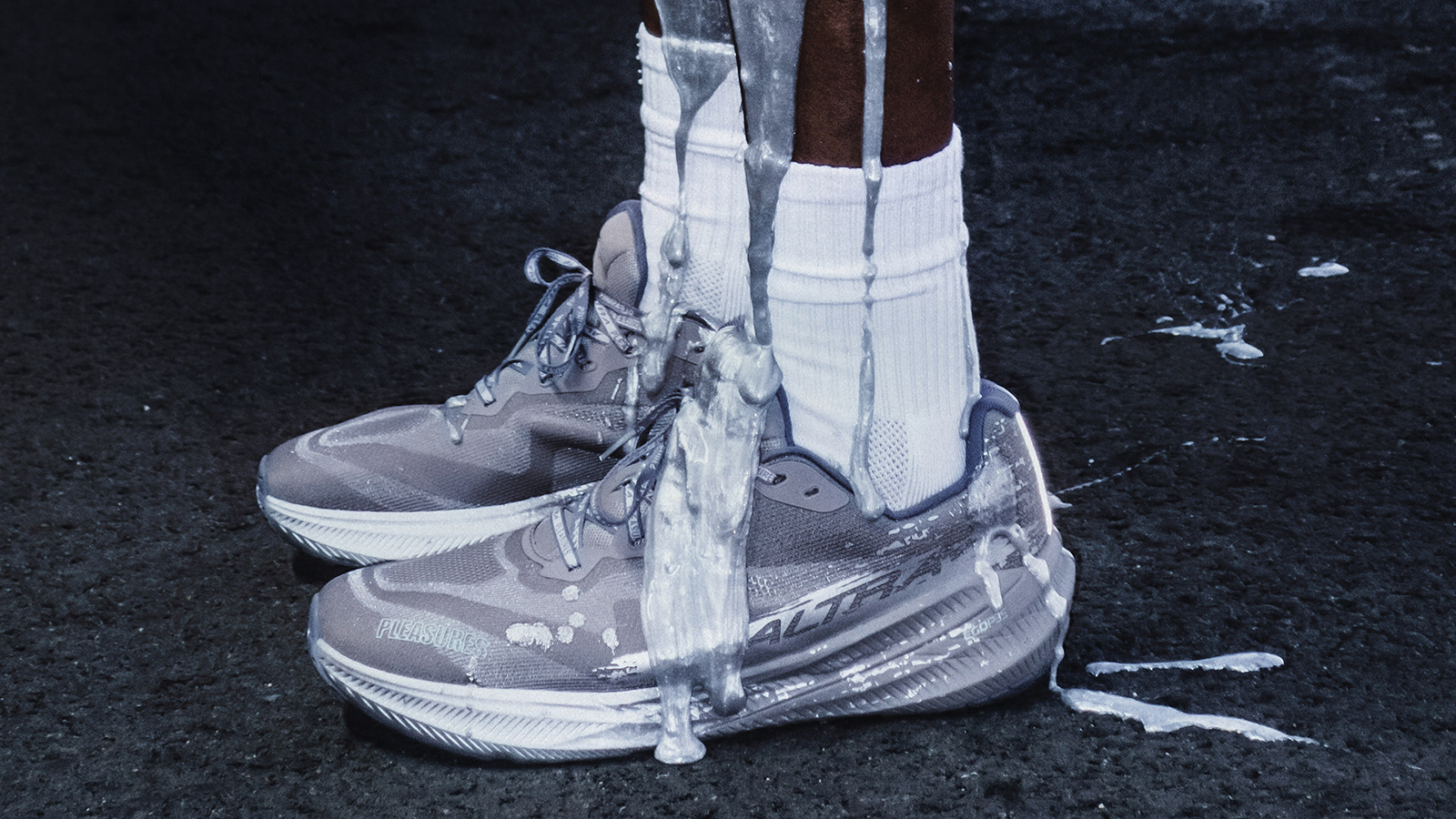 Altra x PLEASURES &amp;ldquo;Satellite&amp;rdquo; Experience Flow 3