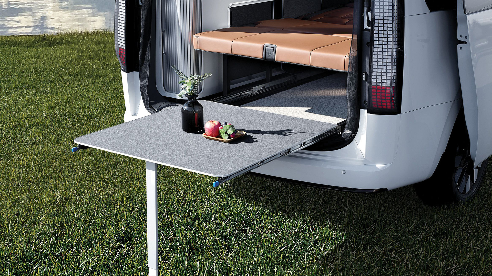 Hyundai Staria Camper Concept