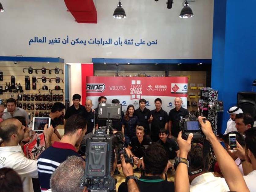 Giant-Alpecin visit the Giant store in Abu Dhabi