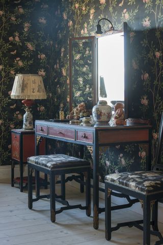 chinoiserie dressing table In a Swedish traditional summer home on an island