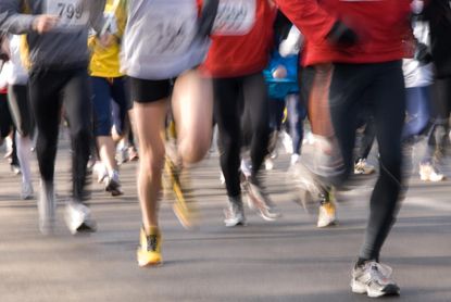 Accused marathoner runs 5 miles, can't escape police