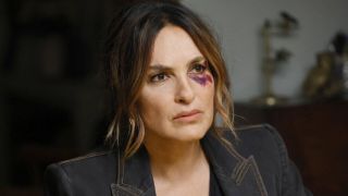 Mariska Hargitay as bruised Benson in Law & Order: SVU