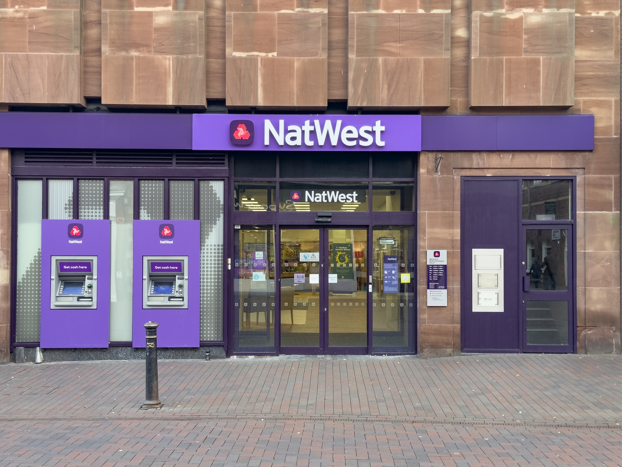 Front entrance of nat west bank