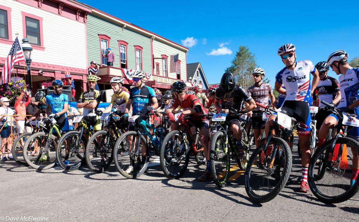 The pro men&rsquo;s field hits the dirt section of the course with many strong endurance riders in the group