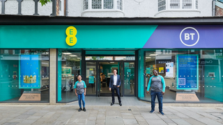 EE Storefront with employees