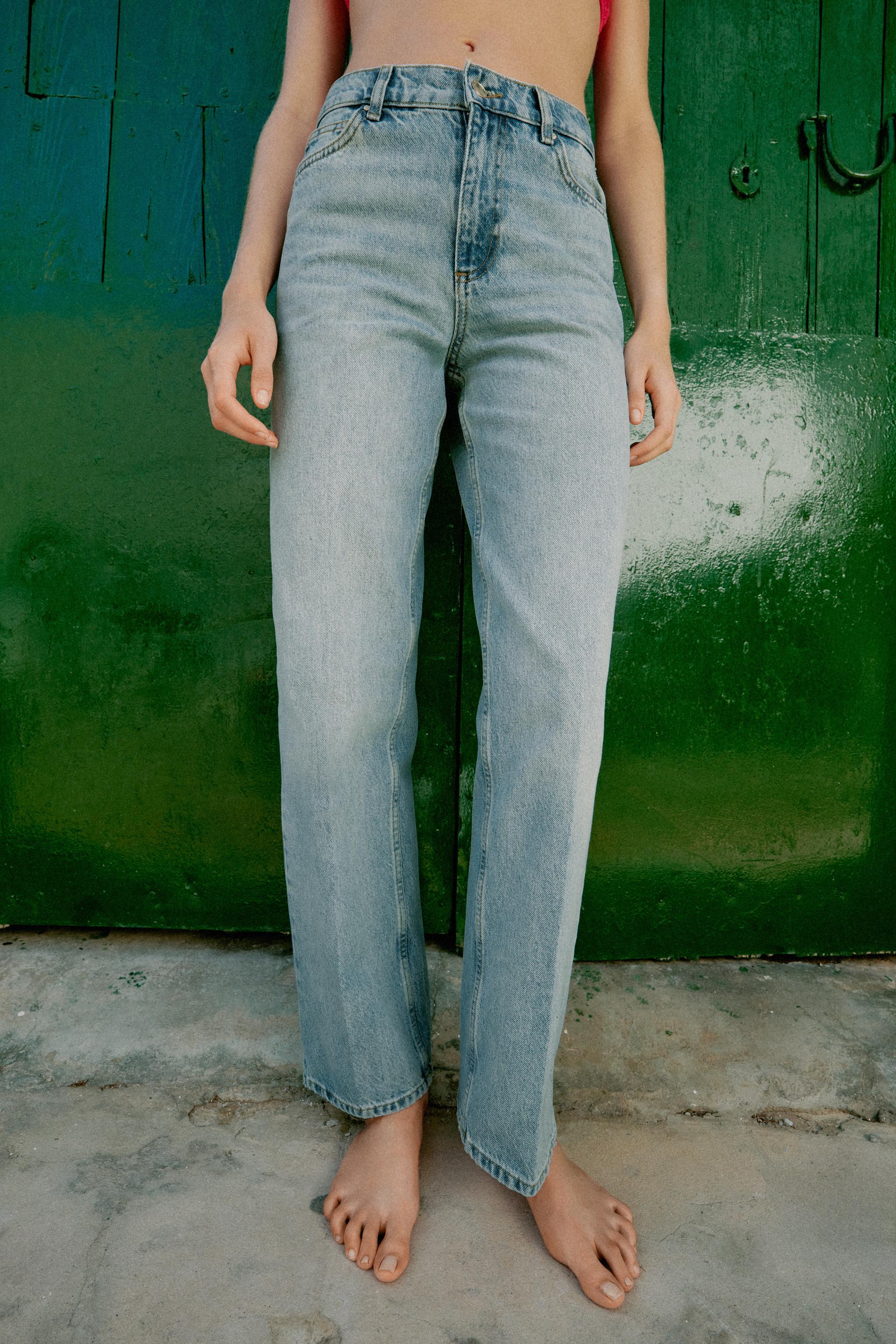Z1975 Straight High-Waist Jeans