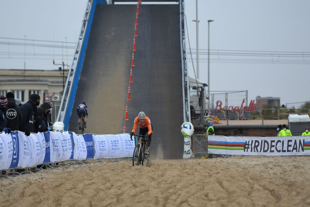 OOSTENDE BELGIUM JANUARY 31 Mathieu Van Der Poel of The Netherlands Bridge during the 72nd UCI CycloCross World Championships Oostende 2021 Men Elite UCICX CXWorldCup Ostend2021 CX on January 31 2021 in Oostende Belgium Photo by Luc ClaessenGetty Images