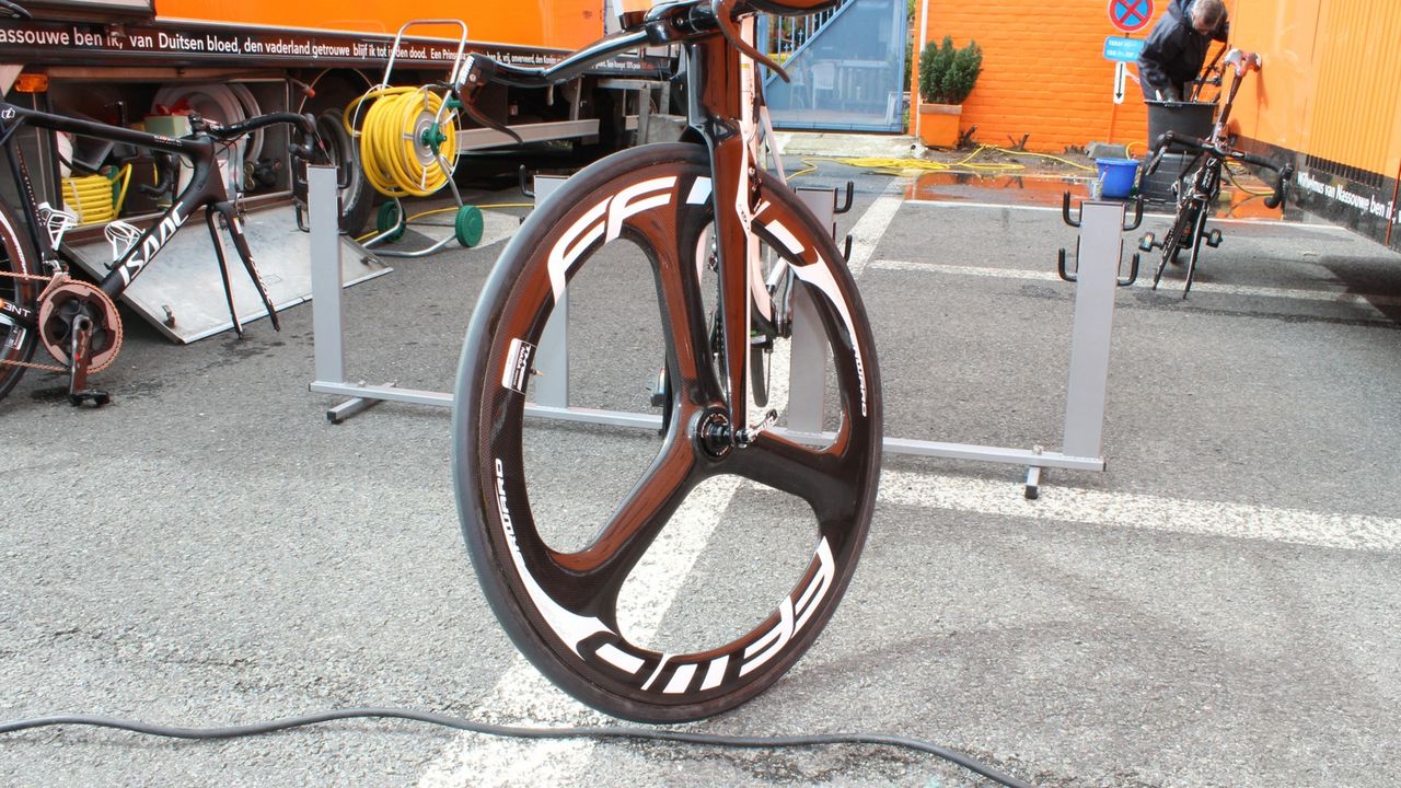 The tri-spoke isn't a new design, but it's hard to beat in terms of aerodynamics.
