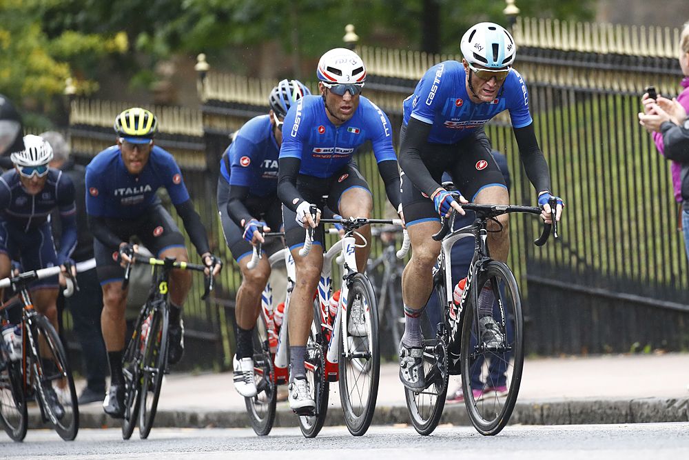 The Italian team racing during the European Championships