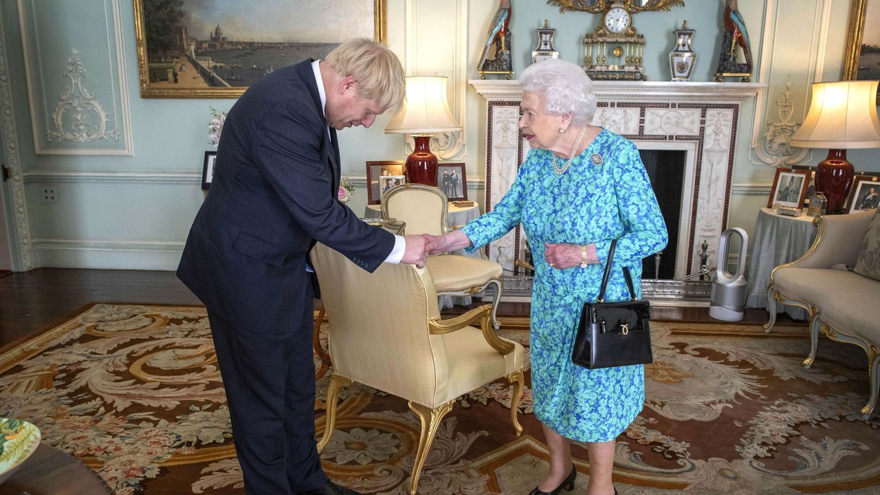 Queen and Boris Johnson